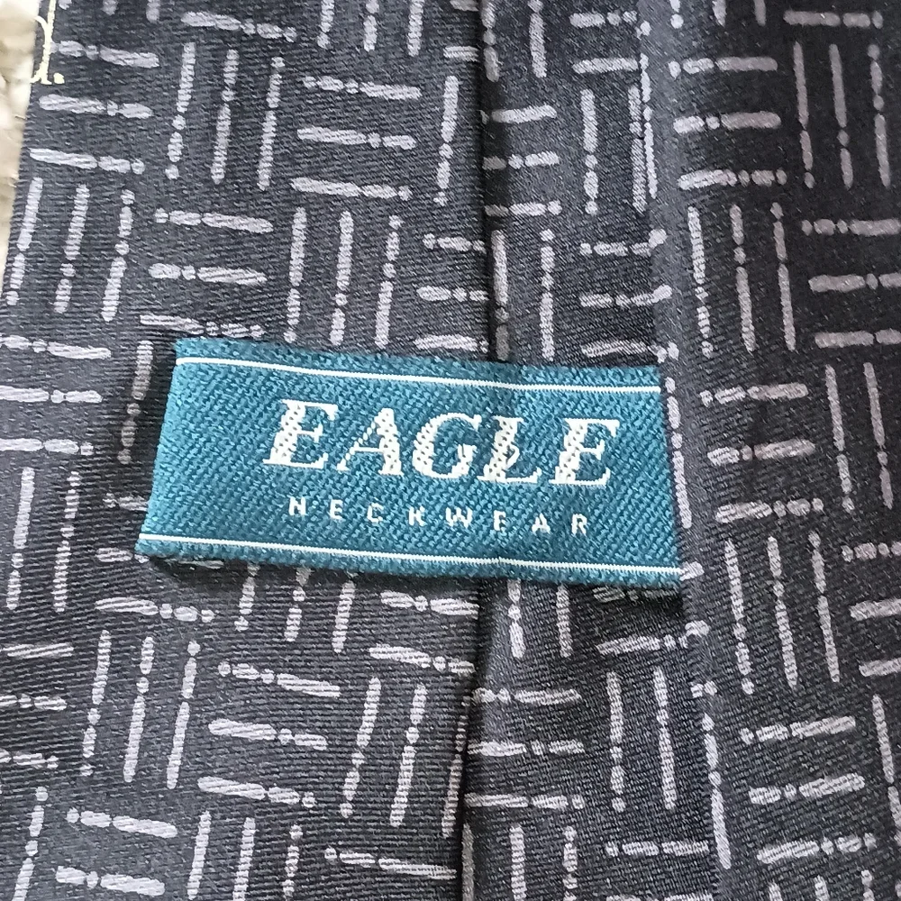 Eagle Mens Religious Necktie Black Gold 57.5